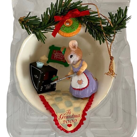 Mother Mouse Vintage Ornament by Maggie Luk Christmas Holiday Classics Eckerd - Picture 9 of 9
